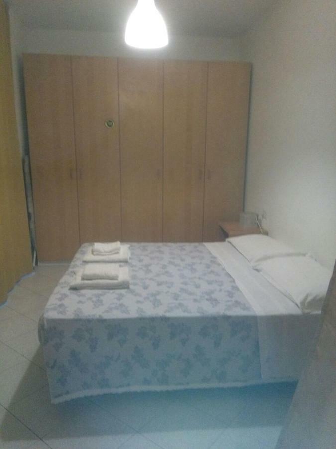 Residence Il Pino Saronno Exteriör bild